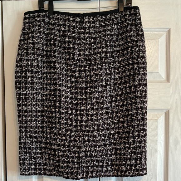 Talbots Black and White Tweed Pencil Skirt - Picture 3 of 10